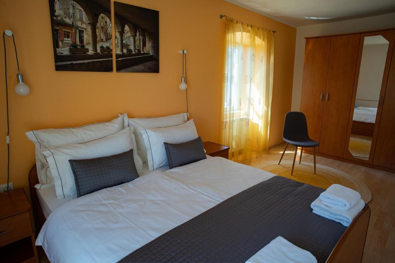 Olive Tree Apartments 우마그 외부 사진