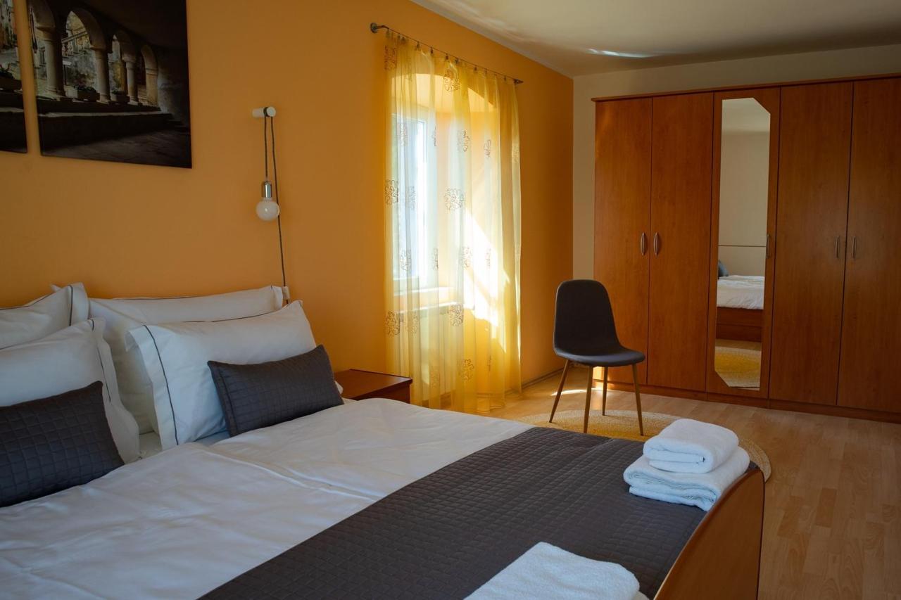 Olive Tree Apartments 우마그 외부 사진