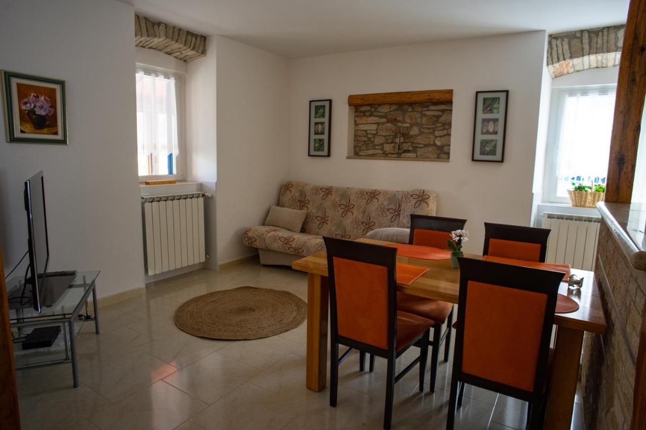 Olive Tree Apartments 우마그 외부 사진