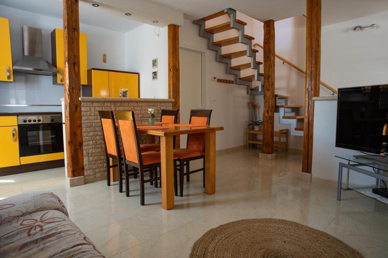 Olive Tree Apartments 우마그 외부 사진
