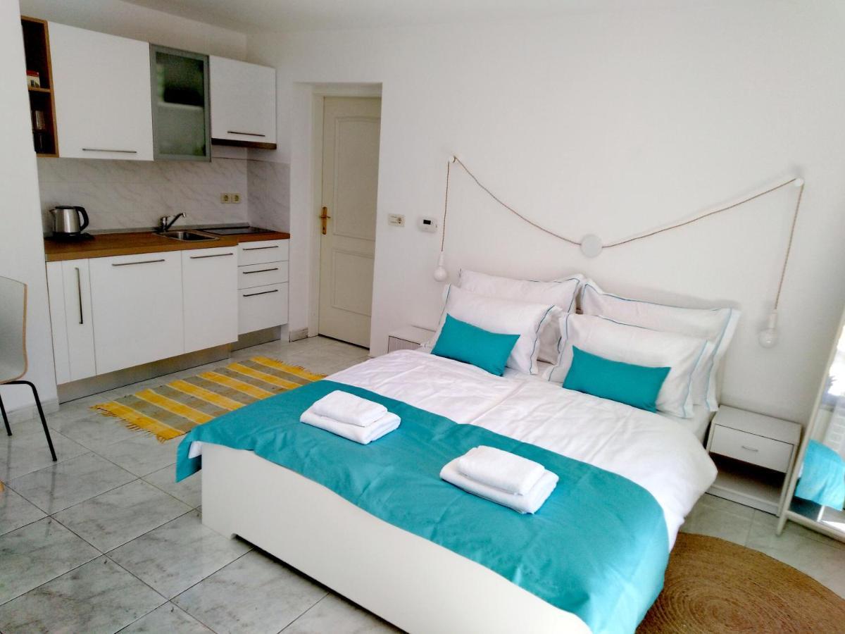 Olive Tree Apartments 우마그 외부 사진