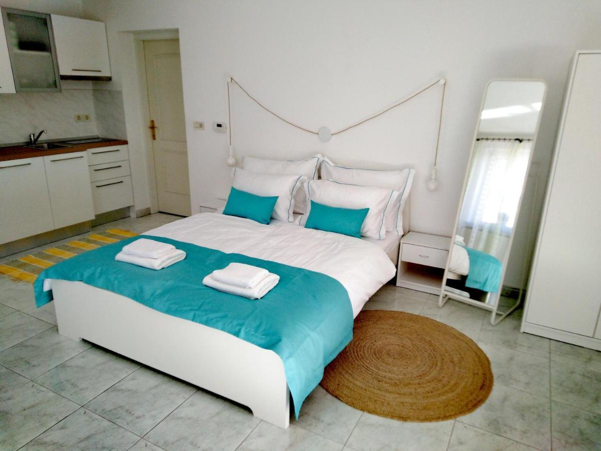 Olive Tree Apartments 우마그 외부 사진