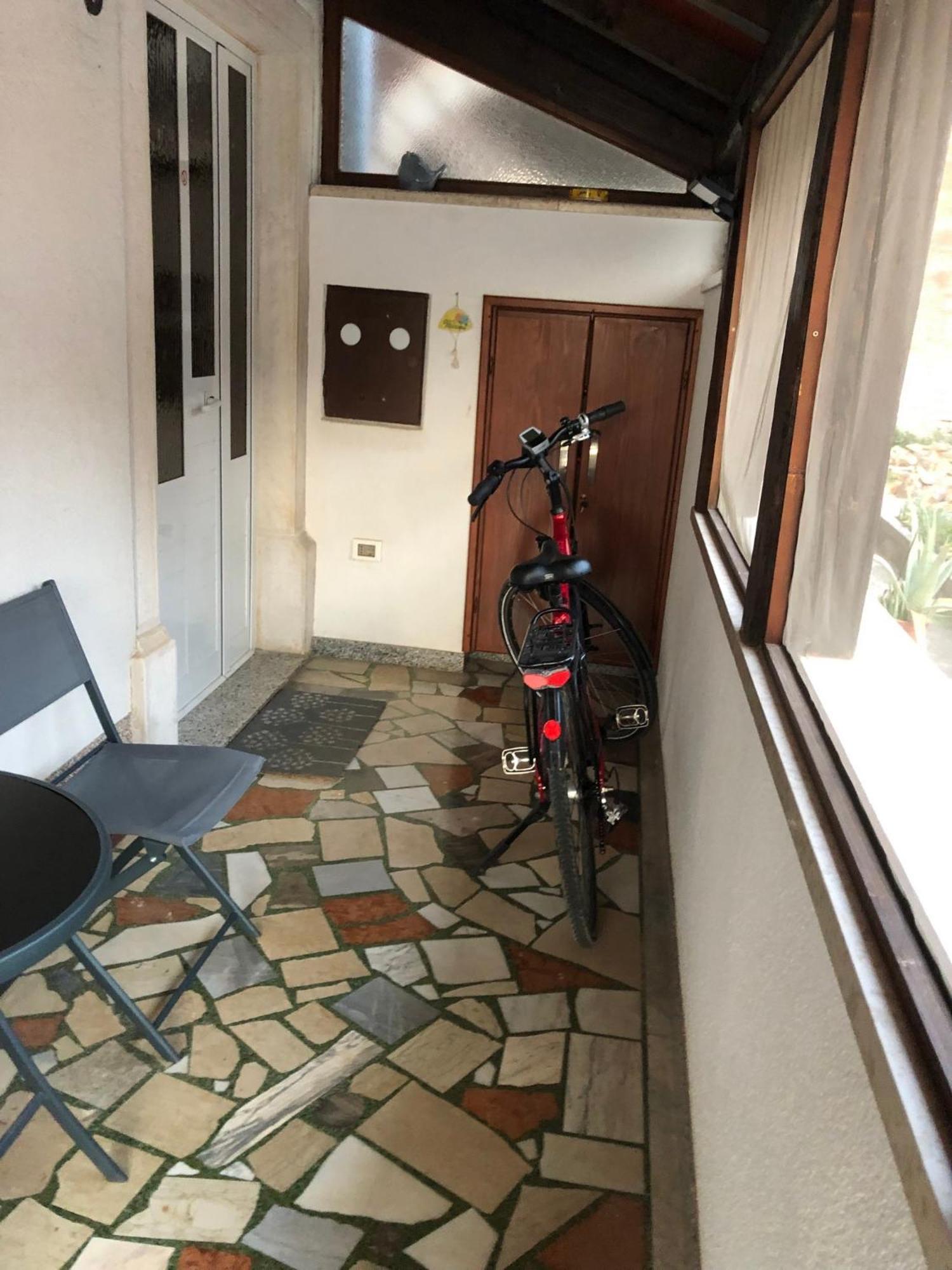 Olive Tree Apartments 우마그 외부 사진